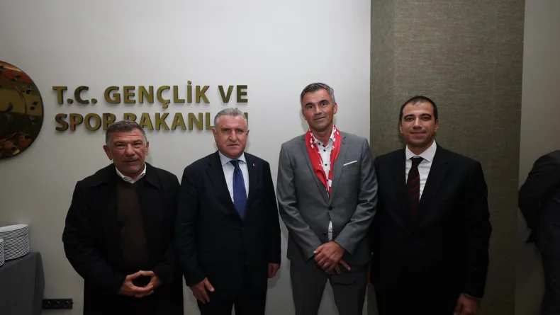 Bakan Bak, Avrupa Okul Sporları Federasyonu heyetini kabul etti