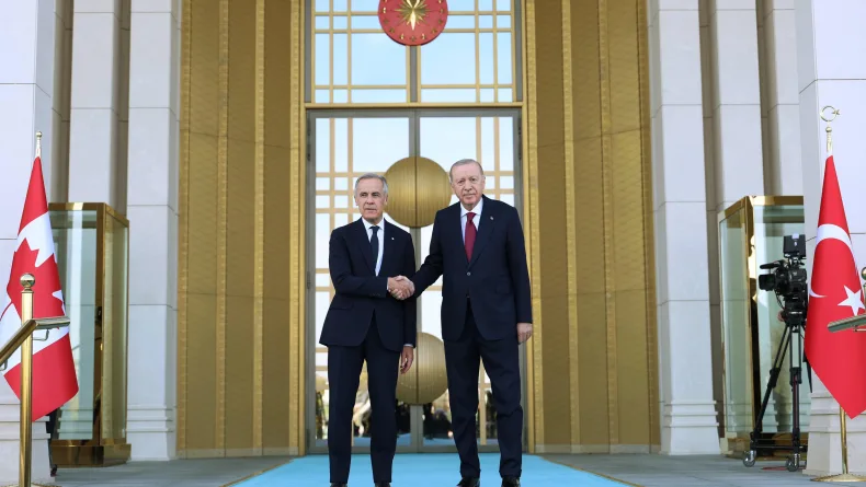 Bakan Bayraktar: Kanada ile enerji alanında ortak bildiri imzaladık