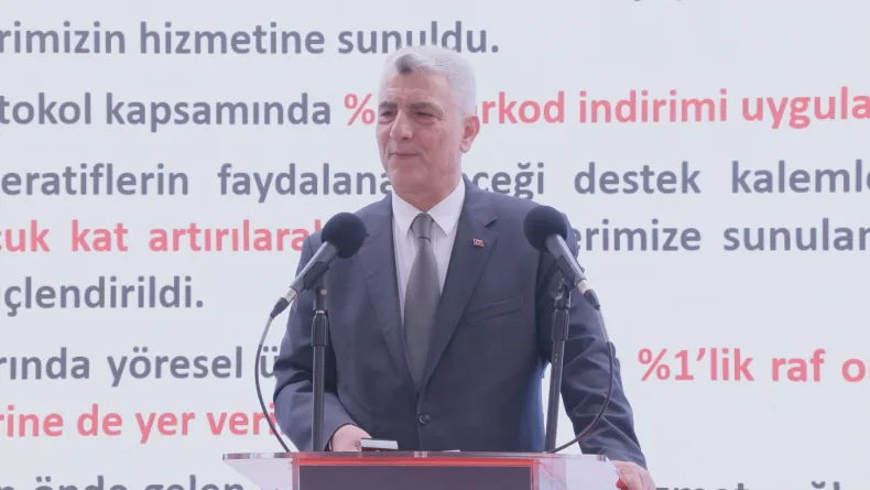 Bakan Bolat, 'E-Ticaret ve Perakende Zirvesi'nde konuştu
