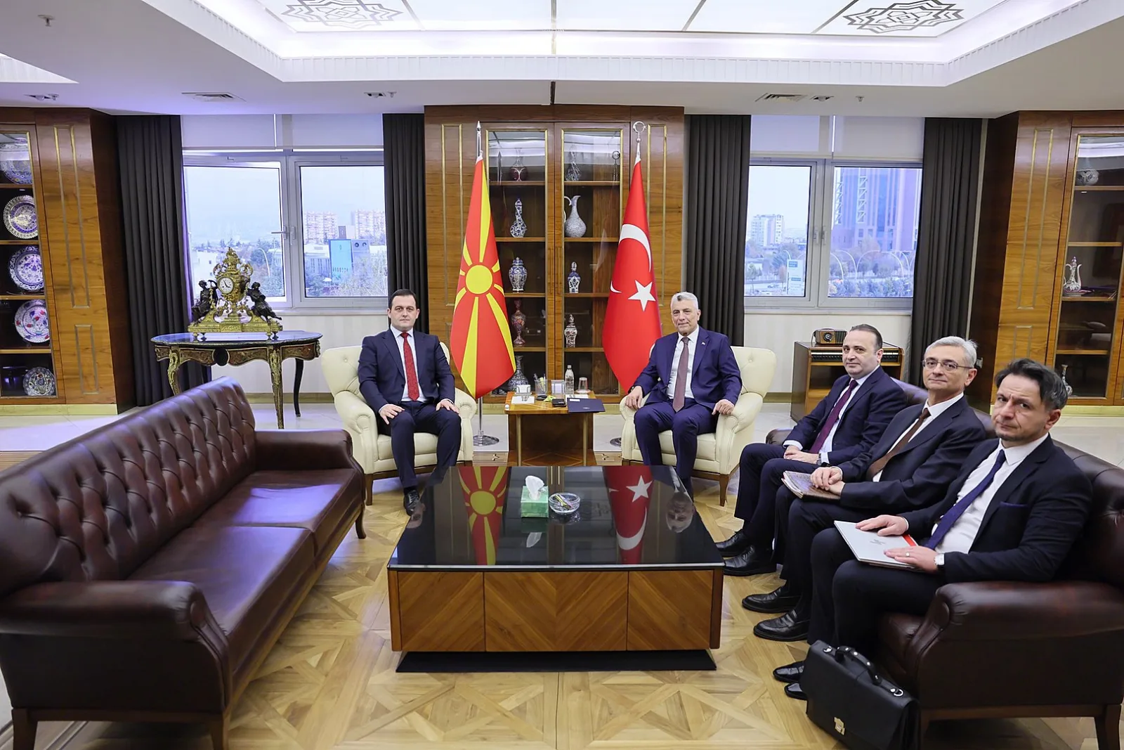 Bakan Bolat, Kuzey Makedonya Devlet Bakanı Zeynula ile görüştü