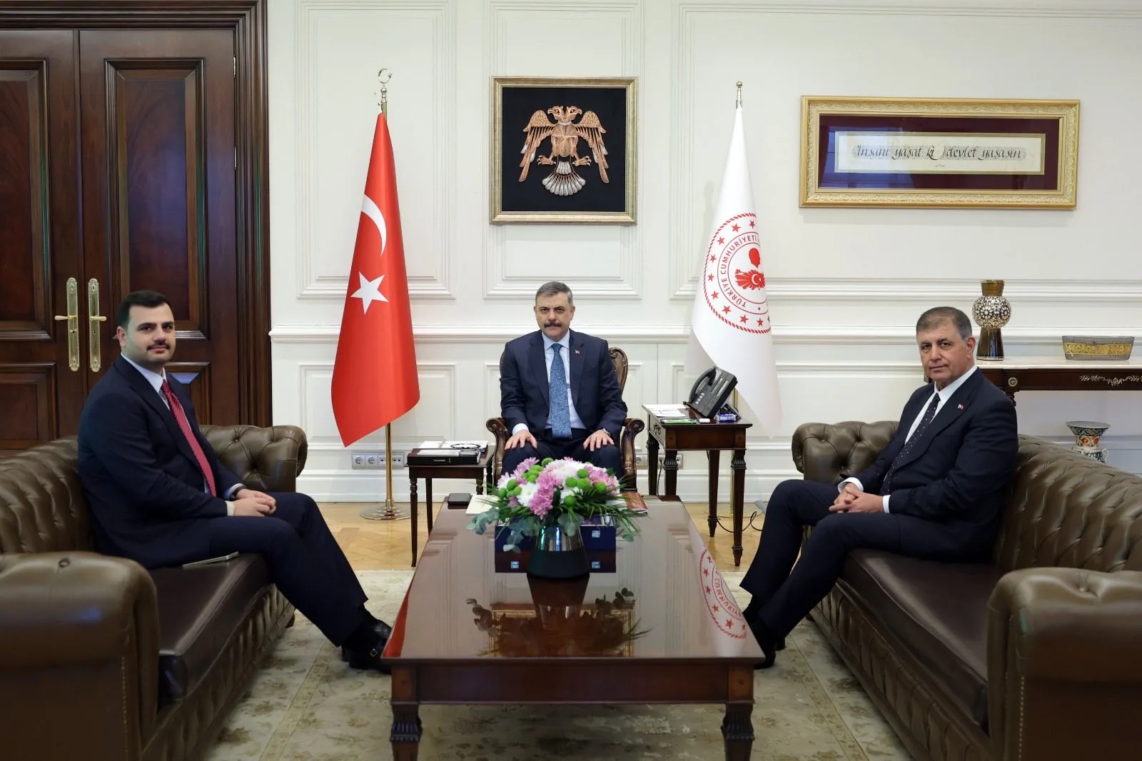 Bakan Çiftçi, AK Parti'li İnan ve Cemil Tugay'ı kabul etti