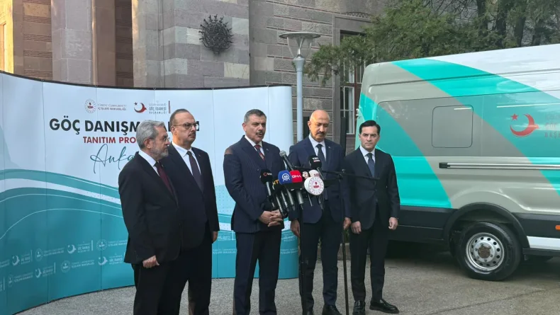 Bakan Çiftçi: Okullarda bahçe görevlilerimize 2 bin 800 el dedektörü dağıttık