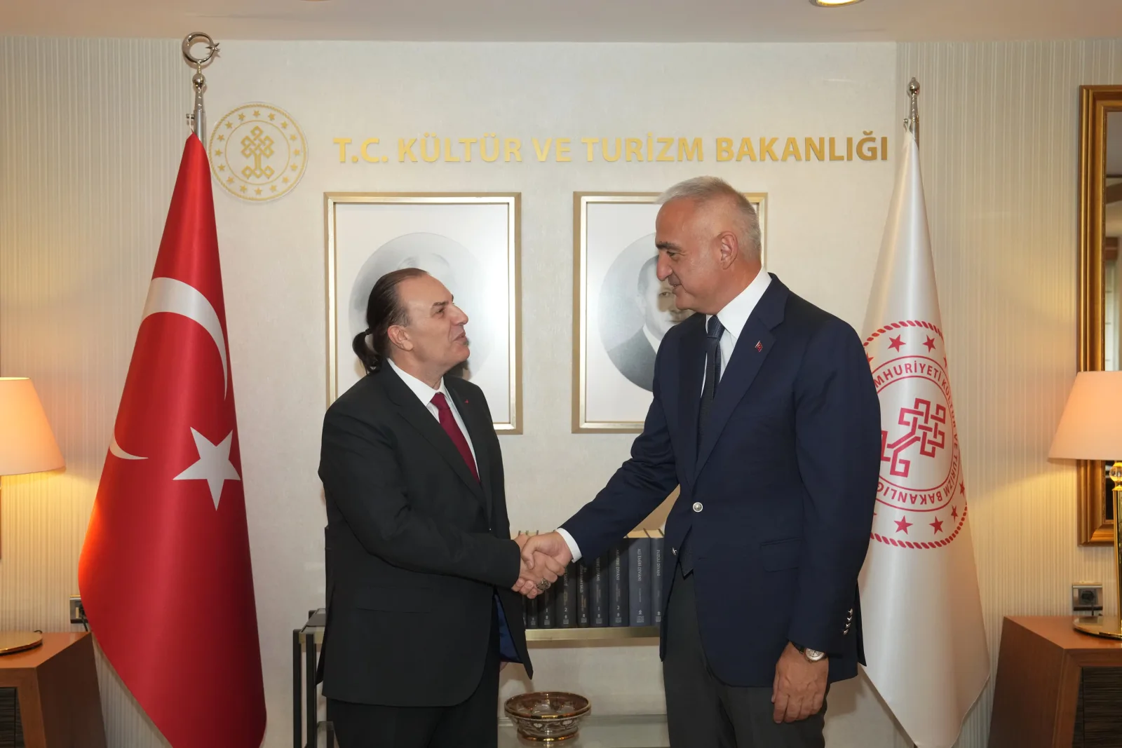 Bakan Ersoy, Devlet Opera ve Balesi Genel Müdürü Atilla'yı kabul etti