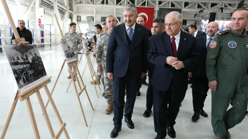 Bakan Güler'den, 1'inci Hava Bakım Fabrika Müdürlüğü'ne ziyaret (2)