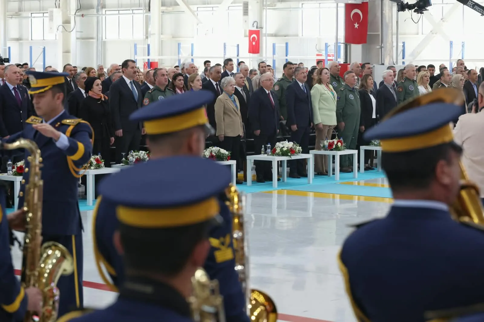 Bakan Güler'den, 1'inci Hava Bakım Fabrika Müdürlüğü'ne ziyaret