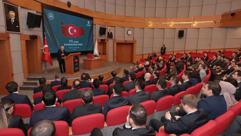 Bakan Güler, kaymakam adaylarıyla bir araya geldi
