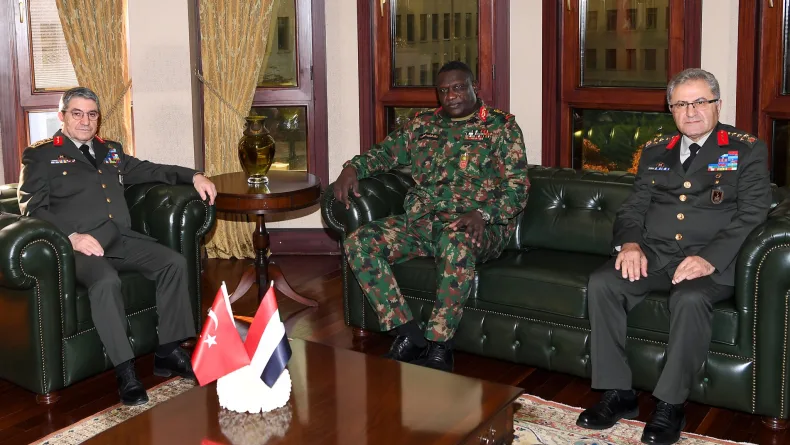 Bakan Güler, Sudan Kara Kuvvetleri Komutanı'nı kabul etti (2)