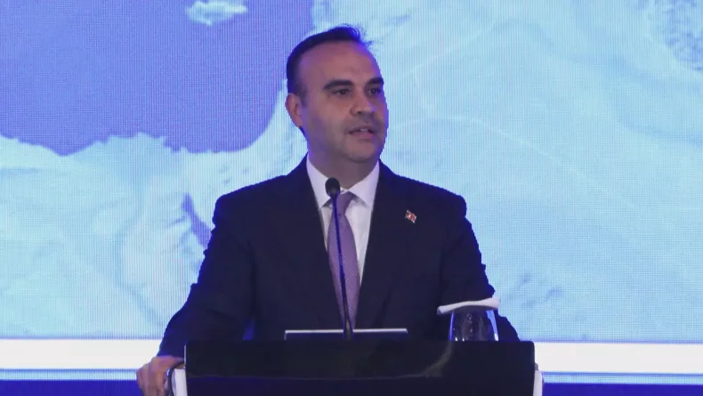 Bakan Kacır: Küresel imalat sanayi katma değerindeki payımızı iki katına çıkardık