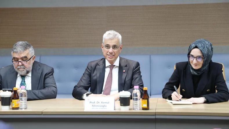 Bakan Memişoğlu, Güney Kore'de 3 ülkenin sağlık bakanıyla görüştü