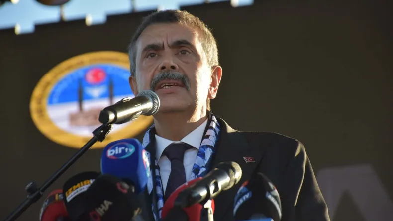 Bakan Tekin: 600 bin derslik inşa ettik (3)