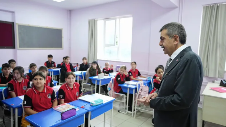 Bakan Tekin: Derslik başına düşen öğrenci sayısı, OECD ortalamasının üzerinde
