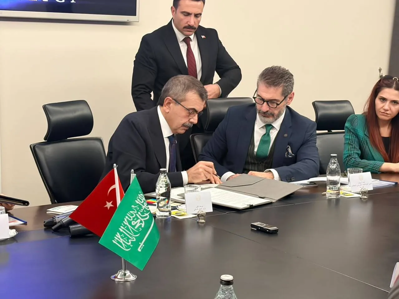 Bakan Tekin, Suudi mevkidaşı ile bir araya geldi