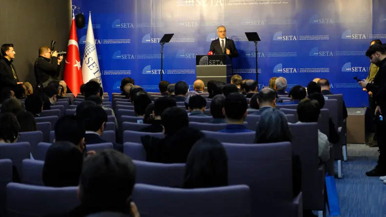 Bakan Uraloğlu: Basra Körfezi'ni Türkiye üzerinden Avrupa'ya bağlayacak yeni bir lojistik omurga oluşturuyoruz