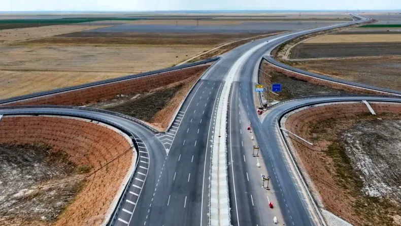 Bakan Uraloğlu: Konya Çevre Yolu'nun Aksaray-Adana arasını bu yıl tamamlamayı hedefliyoruz