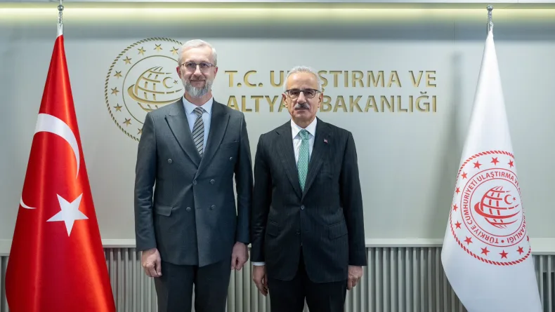 Bakan Uraloğlu, Ukrayna'nın Ankara Büyükelçisi Dzhelialov ile bir araya geldi