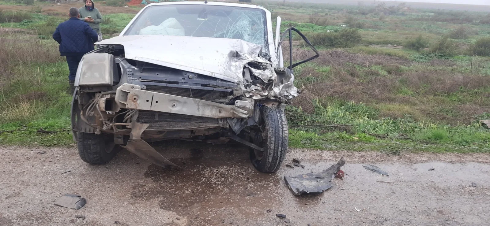 Balıkesir'de işçi servis minibüsü ile hafif ticari araç çarpıştı: 9 yaralı