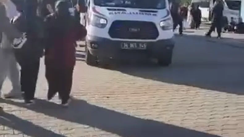 Başakşehir'de okulda kavgada 5 öğrenci yaralandı-1