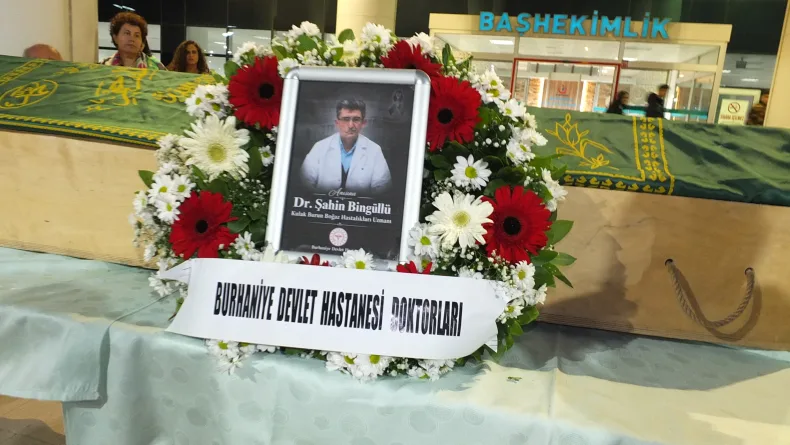 Batan teknedeki kayıp doktorun cansız bedeni bulundu (3)
