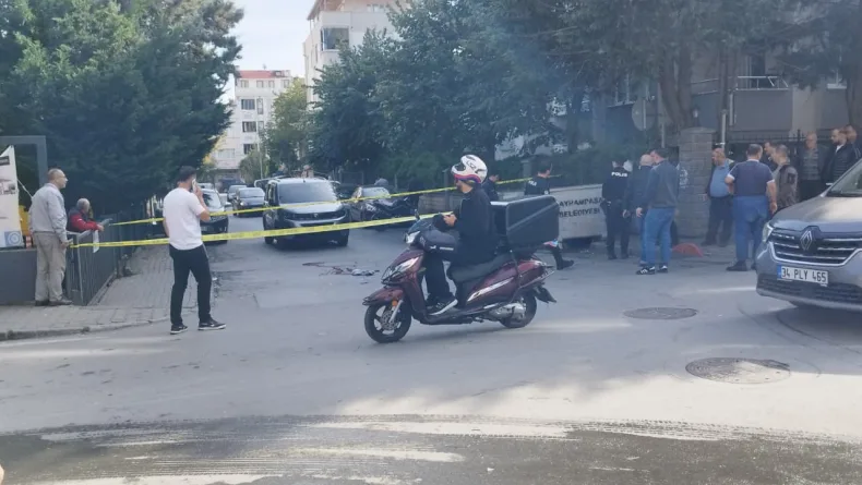 Bayrampaşa'da eşine ürün satmaya çalışan kasabı bıçakla öldürdü