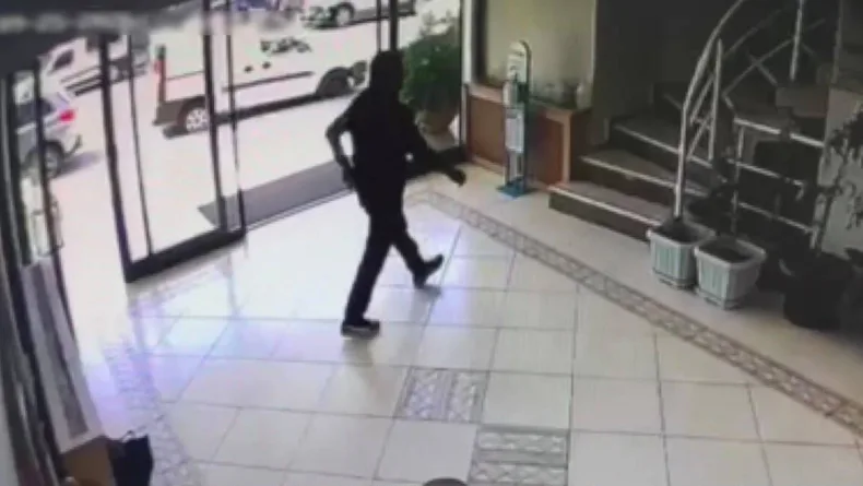 Beykoz'da sendika binasında silahla ateş açan şüpheli yakalandı