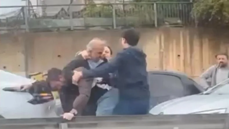 Beykoz’da trafikte kaynak yaptı; sürücüler arasında tekmeli yumruklu kavga çıktı