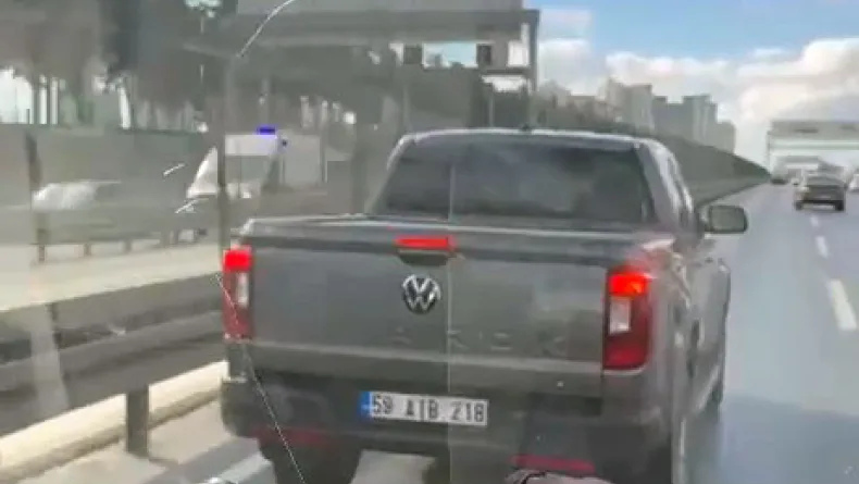 Beylikdüzü’nde hasta taşıyan ambulansa yol vermeyen sürücüye 46 bin lira ceza