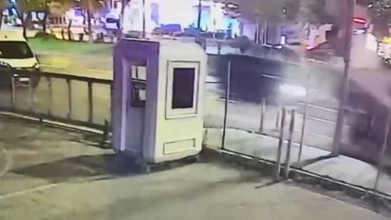 Beyoğlu’nda 5 aracın karıştığı zincirleme kaza kamerada; 3 yaralı: Sürücü 2.24 promil alkollü çıktı