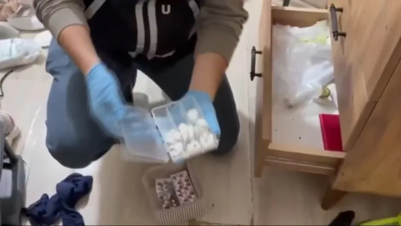 Beyoğlu'nda uyuşturucu operasyonu: 4 şüpheli yakalandı