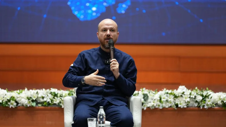 Bilal Erdoğan: İslam dünyasının birlikte güçlü olmasına öncülük edebiliriz