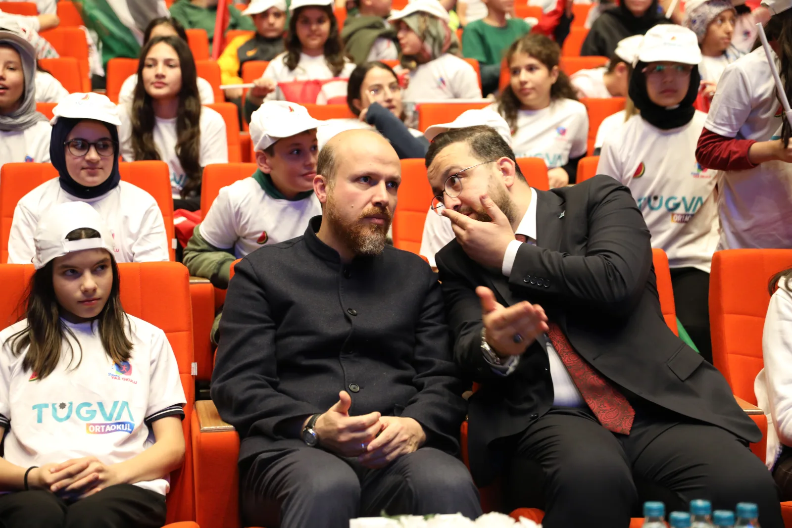 Bilal Erdoğan: Türkiye'ye ve Dünyaya değer katın