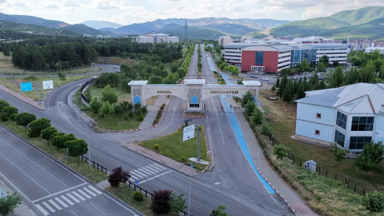 Bingöl Üniversitesi, 2 yılda dünya sıralamasında 2400’lerden 1200 bandına yükseldi/Ek fotoğraflar