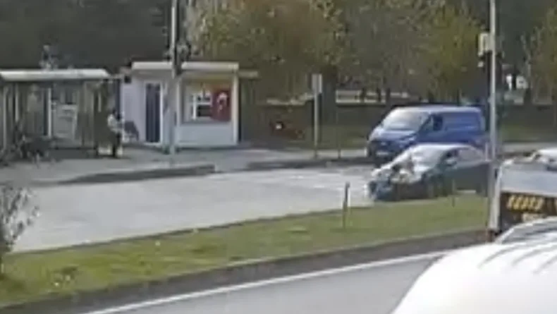 Bisikletli çocuğa otomobil çarptı; kaza kamerada
