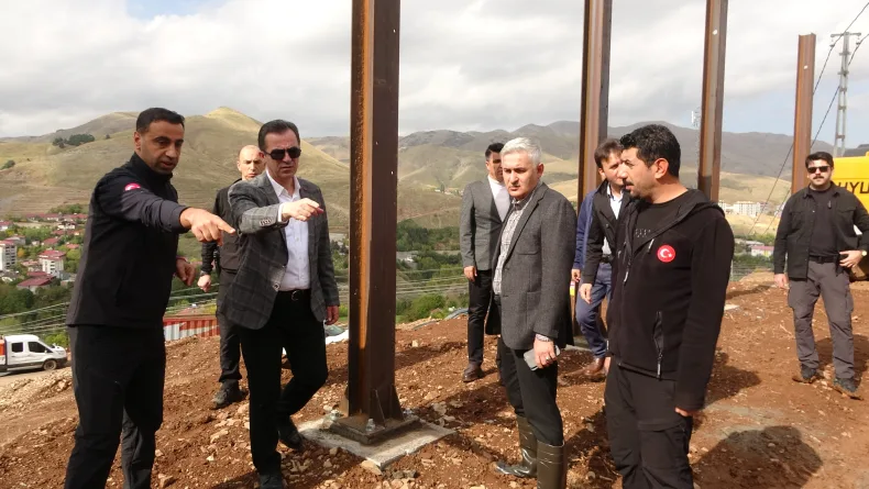 Bitlis’te çığ riskine karşı 1270 metrelik kar perdesi yapılacak