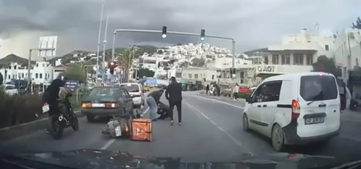 Bodrum’da trafikte kuryeye saldıran 2 kişiye 360 bin lira ceza