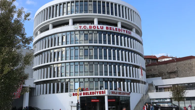 Bolu Belediyesi bünyesindeki kooperatife zimmet soruşturmasında 3 şüpheli serbest bırakıldı