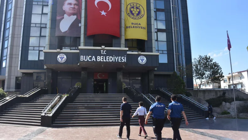 Buca Belediyesi'ne 150 milyon TL'lik borç için haciz