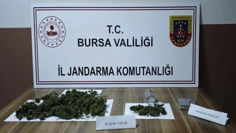 Bursa'da 1 kilo uyuşturucu ele geçirildi