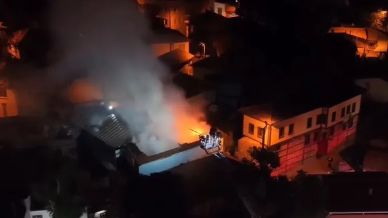 Bursa’da evde çıkan yangın söndürüldü