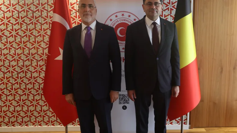 Çalışma ve Sosyal Güvenlik Bakanı Vedat Işıkhan, Belçika’da