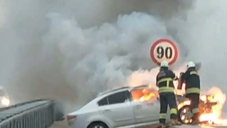Çanakkale’de otomobil alev alev yandı; o anlar kamerada