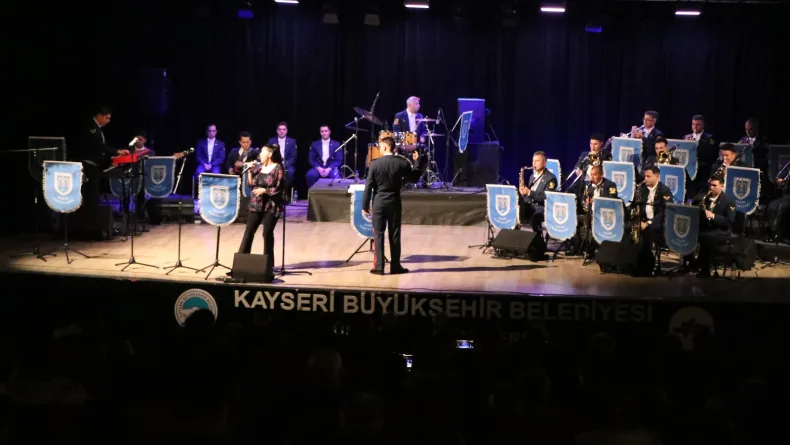 'Cazın Kartalları' Kayseri’de sahne aldı
