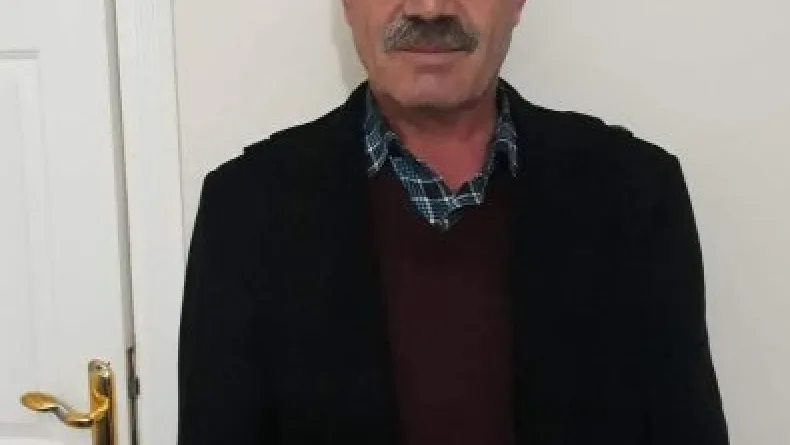 Ceviz toplamak için çıktığı ağaçtan düşüp öldü