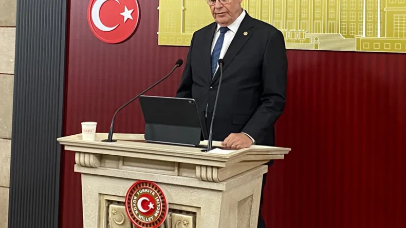 CHP'li Öztrak: Mersin Büyükşehir Belediye Başkanımız derhal serbest bırakılmalı