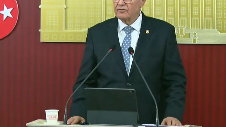CHP'li Öztrak: Partinin hesabındaki paraya katakulli ile çökenler milletin hakkını nasıl arayacak