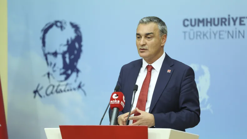 CHP’li Sarı: Özgür Özel ya yalan söylüyor ya da haberi yok