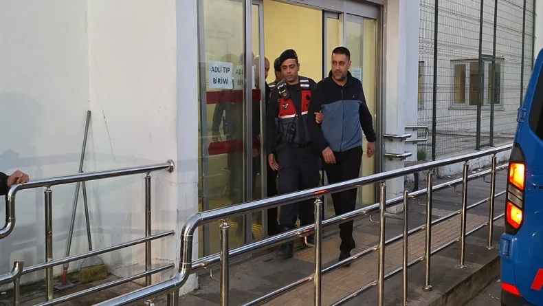 Çukurova Belediyesi'ne yönelik operasyonda gözaltına alınan 49 şüpheliden 34'ü tutuklandı