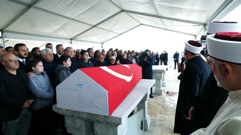 Cumhurbaşkanı Erdoğan, Dündar Ziya Gültekin’in cenaze törenine katıldı