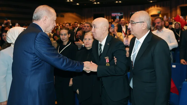 Cumhurbaşkanı Erdoğan: İnşallah son düzlüğü de geçerek ülkemizle birlikte bölgemizin tamamını huzur ve istikrara kavuşturacağız