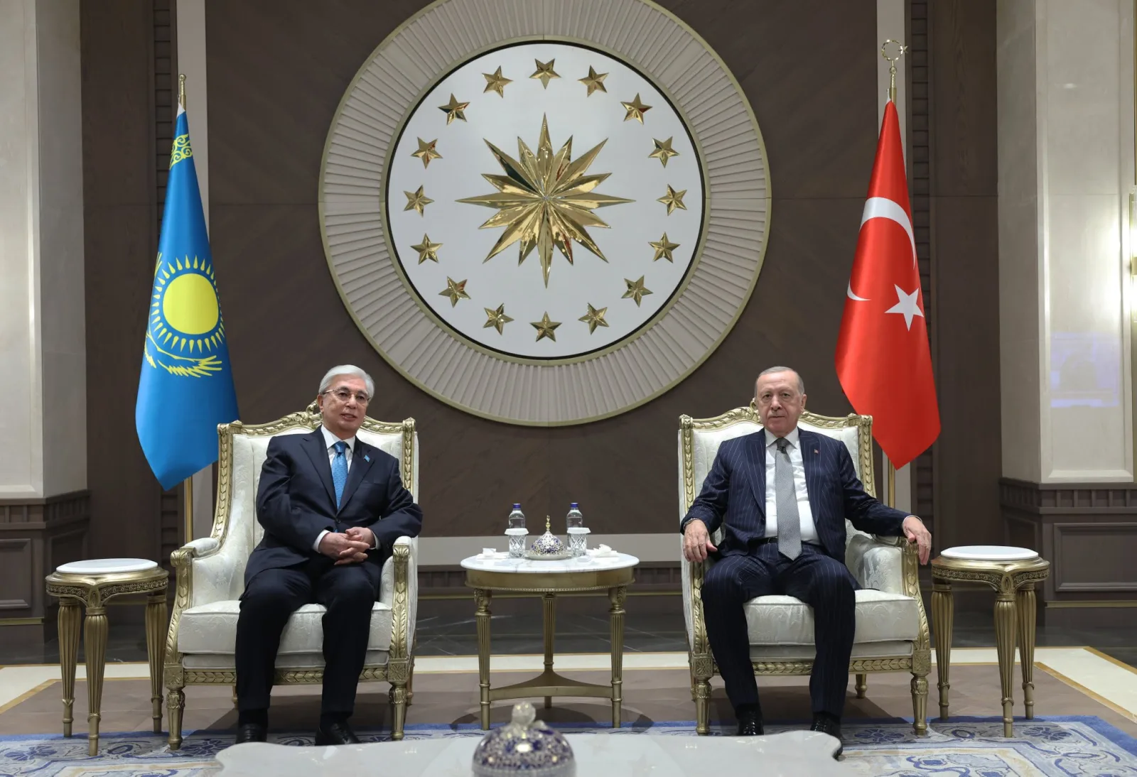 Cumhurbaşkanı Erdoğan, Kazakistan Cumhurbaşkanı Tokayev'i karşıladı