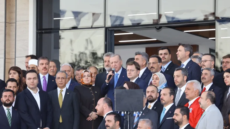 Cumhurbaşkanı Erdoğan: Türkiye’nin geleceği emin ellerde (3)